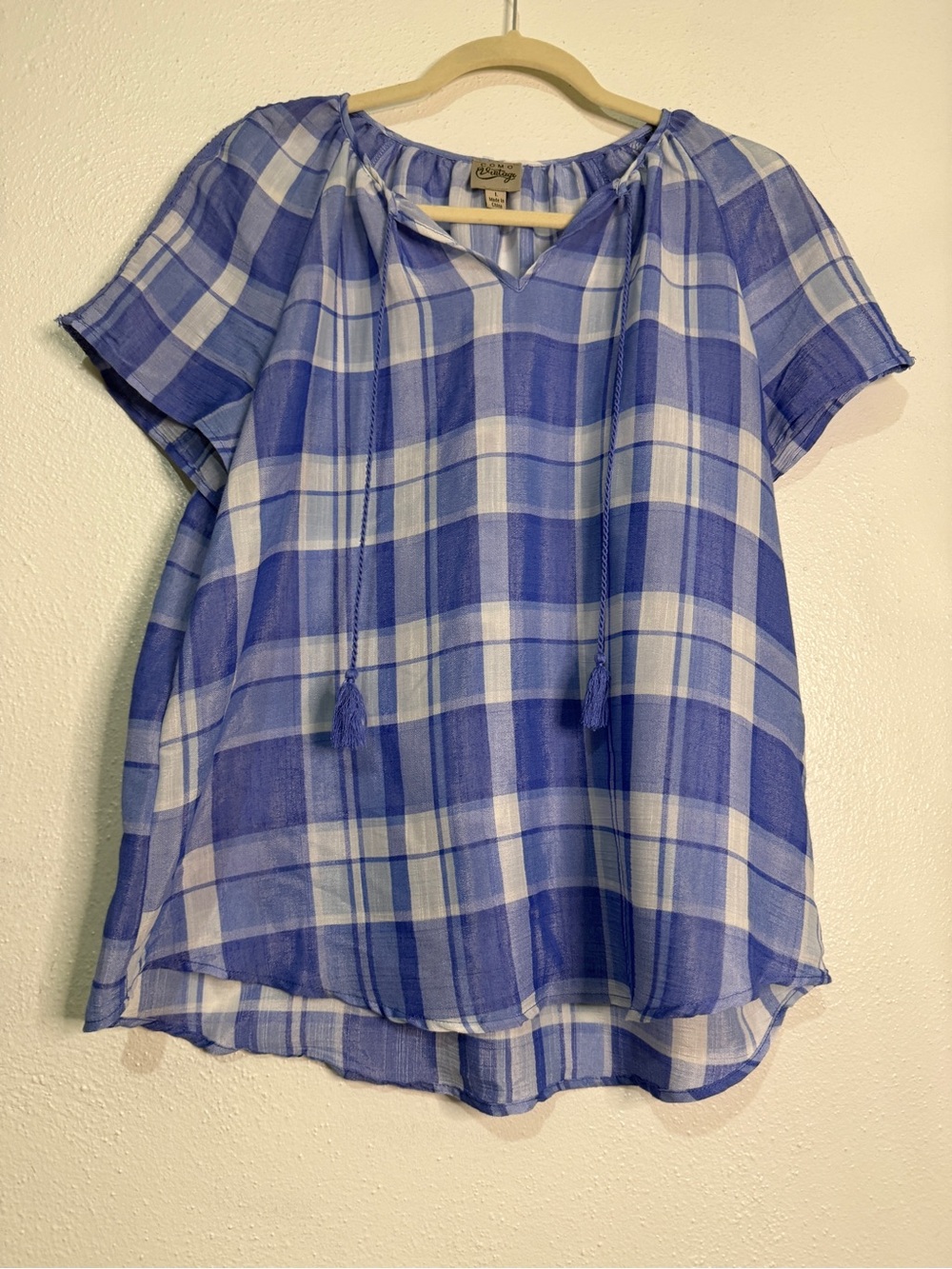Como Vintage Blue and White Plaid Peasant Top. Sz L.